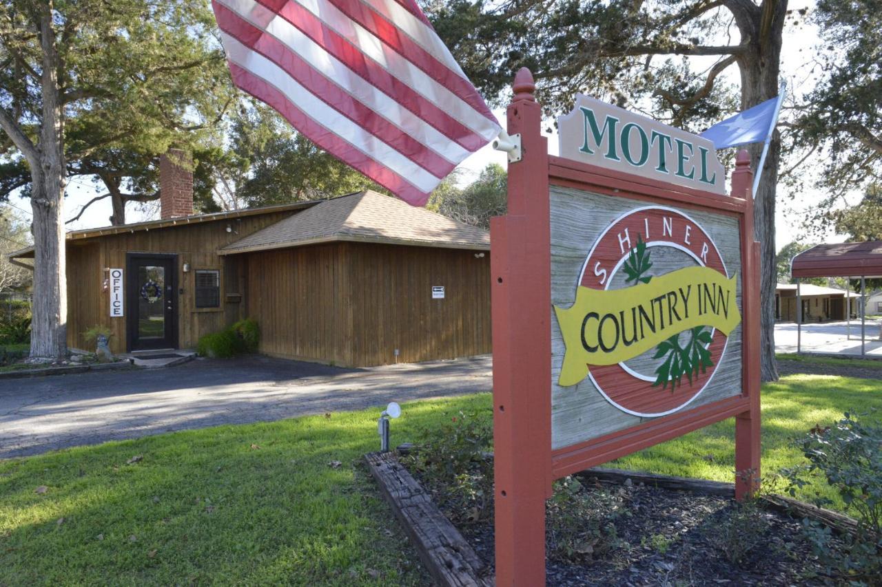 Shiner Country Inn 外观 照片